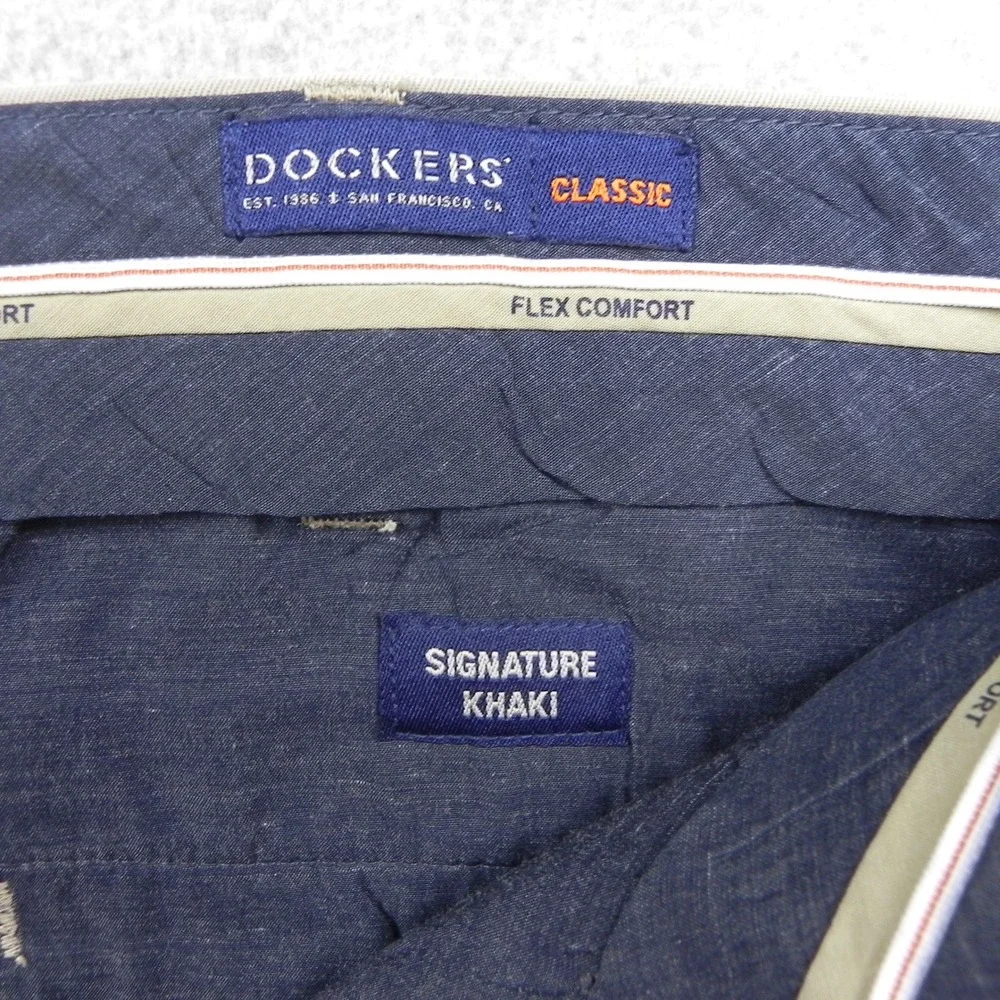 Dockers Signature Khaki Pants Mens 42x32 Classic Fit Tan Flex Comfort Chinos